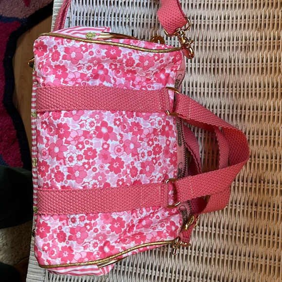 🪷 LeSportsac x Manoush NWOT mini pink duffle with adjustable shoulder strap - Picture 3 of 14
